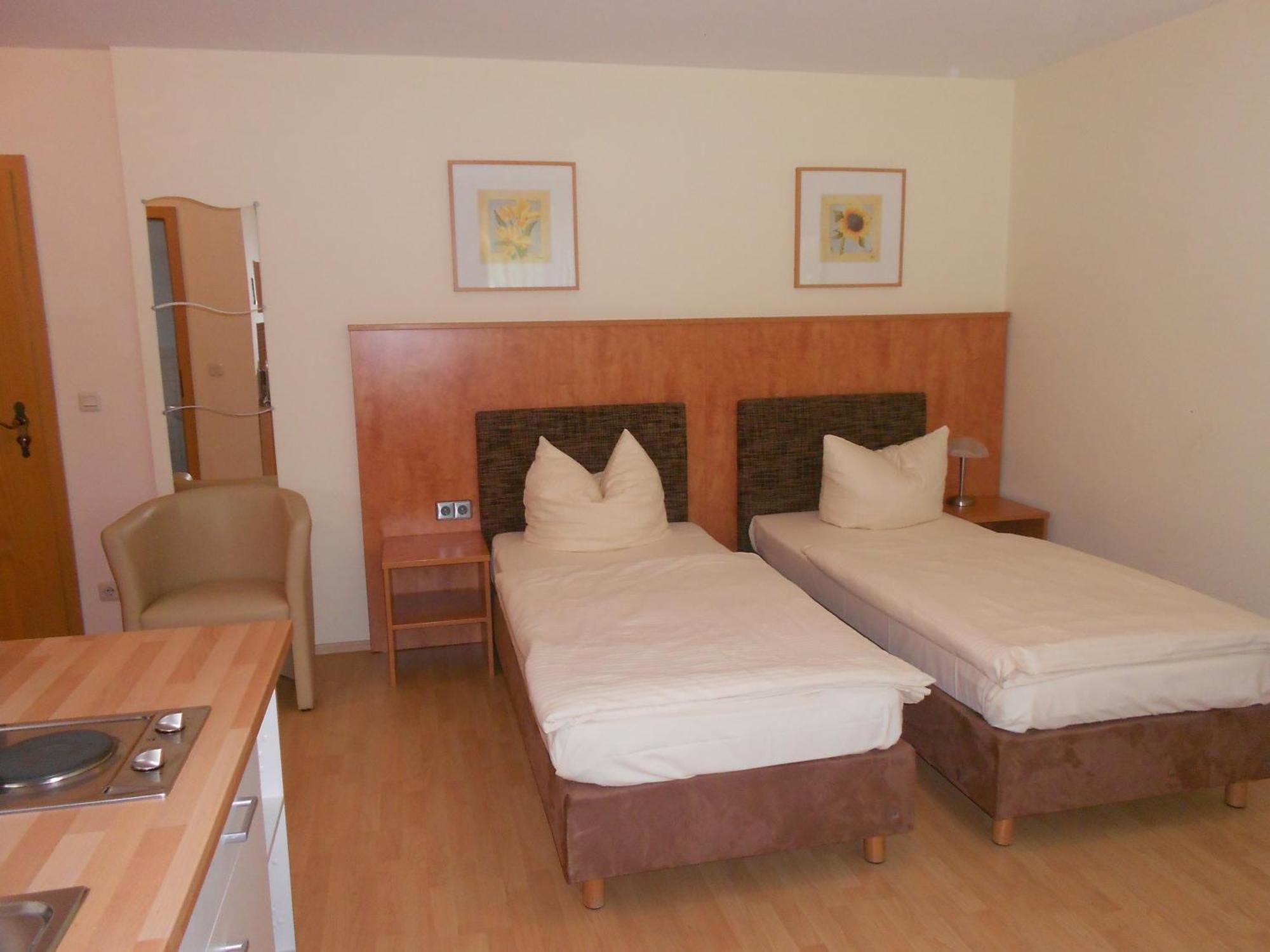 Apartment-Pension Schwalbennest Herzogenaurach Room photo